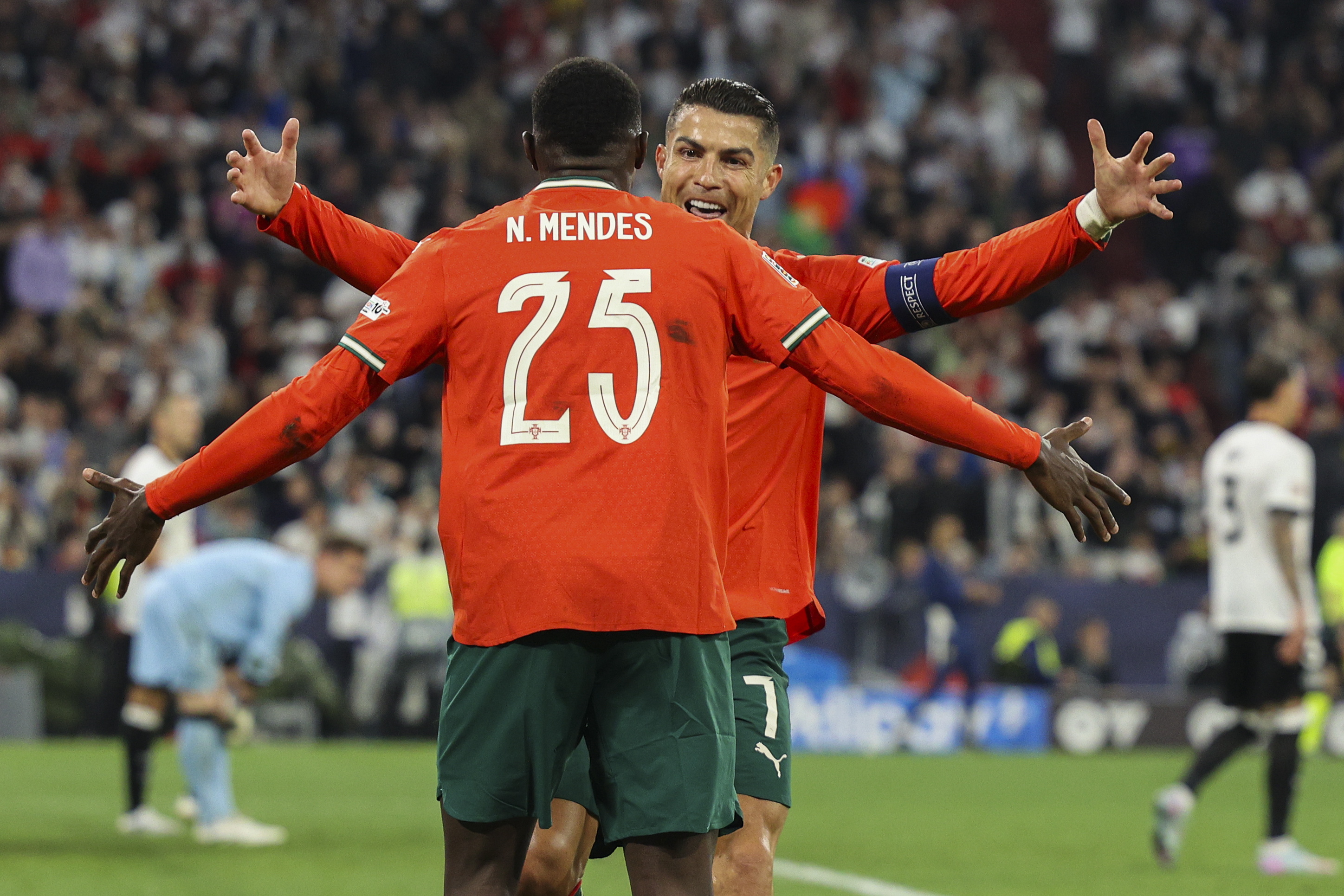 澳客官网入口-葡萄牙巨星连续入选FIFA年度最佳球员候选