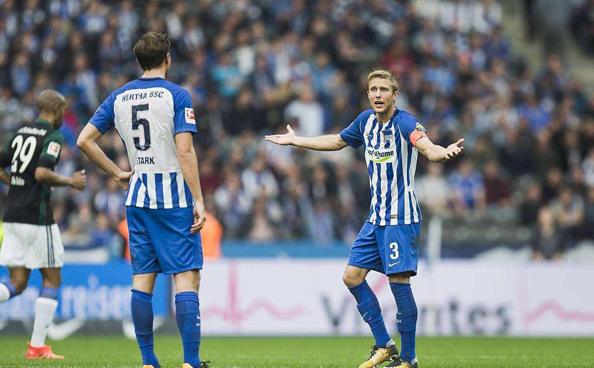 澳客网页版登录入口-包含沙尔克04队主场大胜,展现出色表现的词条