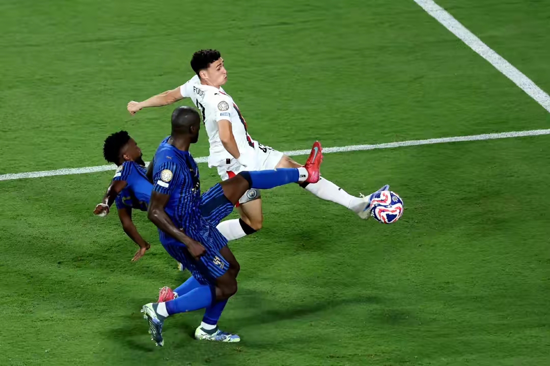 澳客app下载-包含那不勒斯新援助攻破门，助球队连胜开门红的词条